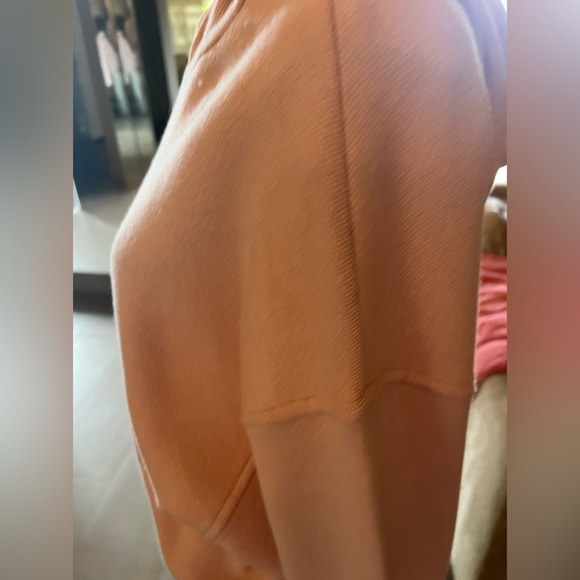 🆕 ONZIE Baby Pink M/L Crop Hoodie - Picture 15 of 17